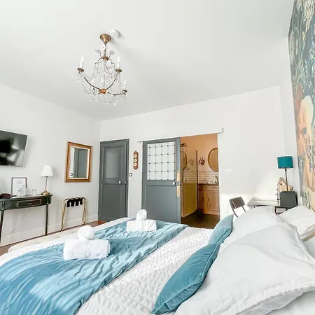 La Demeure N 5 Bed & Breakfast
